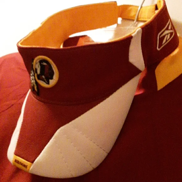 NFL Redskins Hat/Windbreaker combo - Picture 3 of 3
